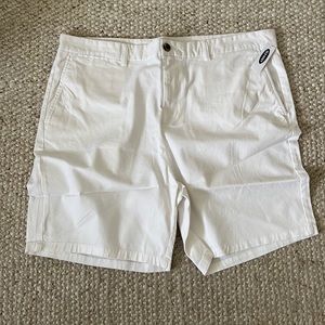 NWT Old Navy Ultimate Slim Flat Front Shorts with built in Flex Size 40